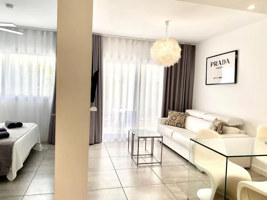 Casa Perla - Cozy Apartment Pool Side Corralejo 0*,  Spanien